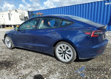 2022 Tesla Model 3 z USA, uszkodzony, nr VIN 5YJ3E1EA5NF190859